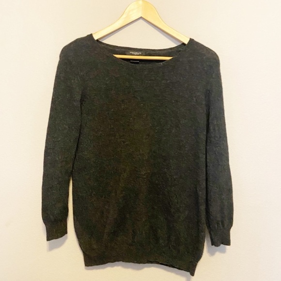 Ann Taylor Sweaters - Ann Taylor Gray Cashmere Crew Neck Sweater Large